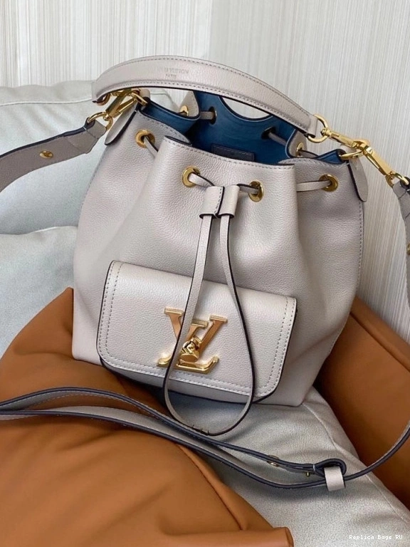 Cheap VUITTON LOUIS LOCKME BUCKET 0806
